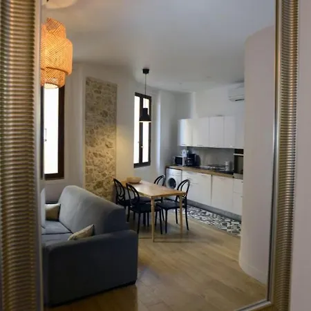 Elegant Et Lumineux Pour 4 Personnes A By Weekome דירה *
