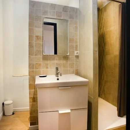 Elegant Et Lumineux Pour 4 Personnes A By Weekome